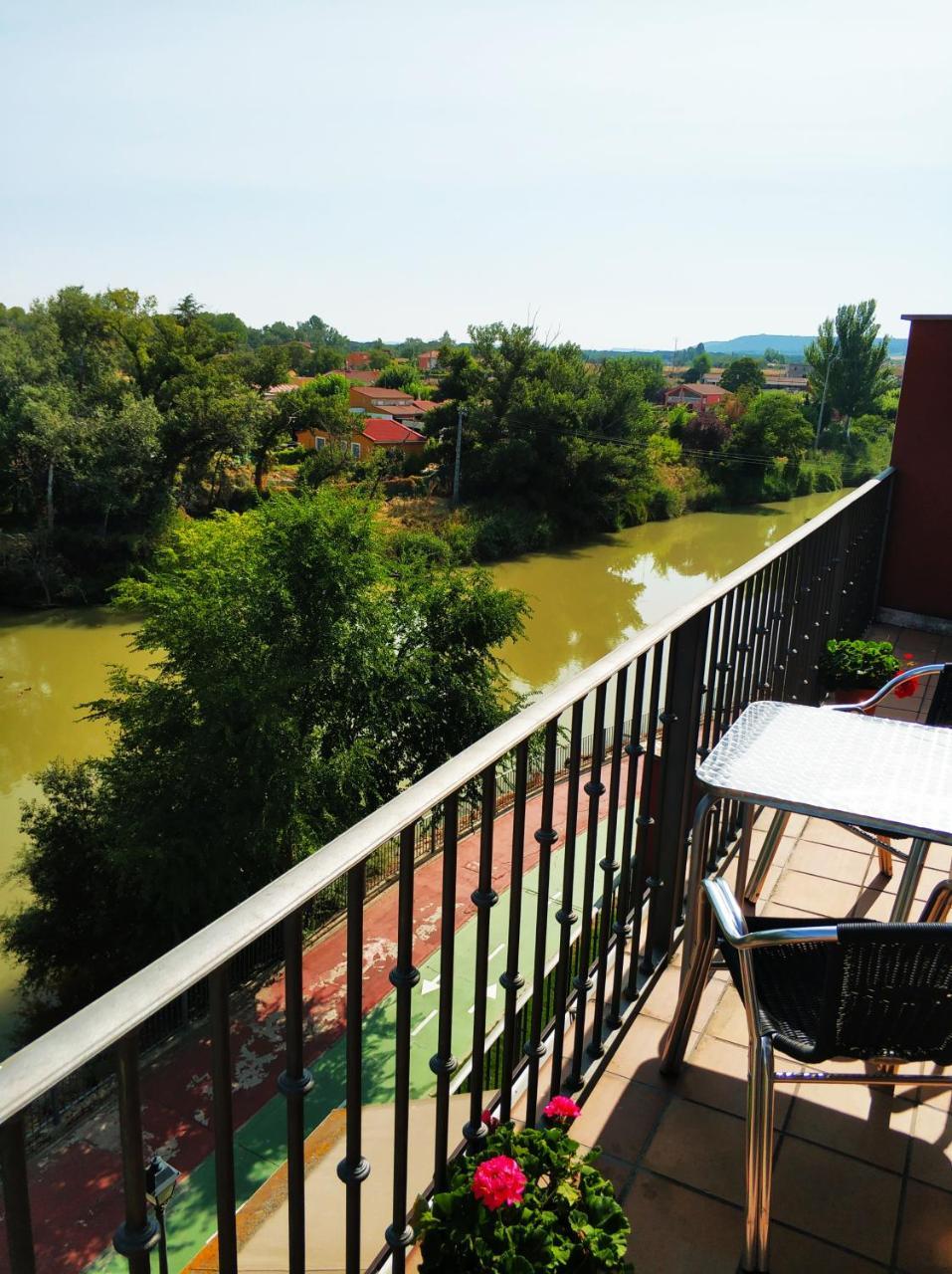 Hotel Puerta Del Arco Tudela de Duero Екстер'єр фото