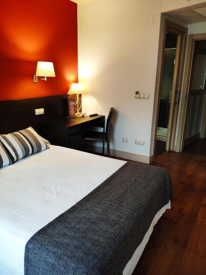 Hotel Puerta Del Arco Tudela de Duero Екстер'єр фото
